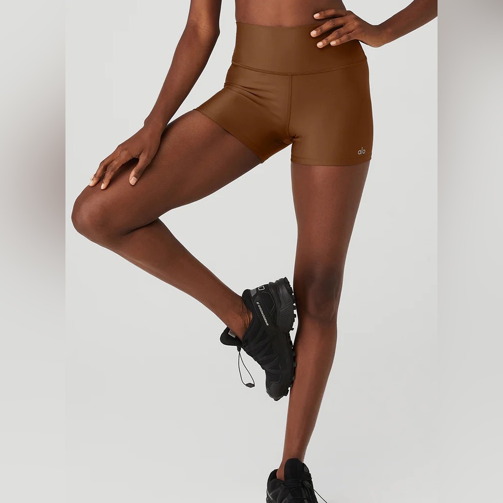 Alo Yoga 3" High-Waist Airlift Short - Cinnamon Brown - size S